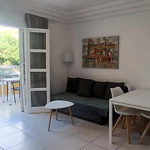  Apartment Newly Renovated Modern In Orlando Complex, Spain